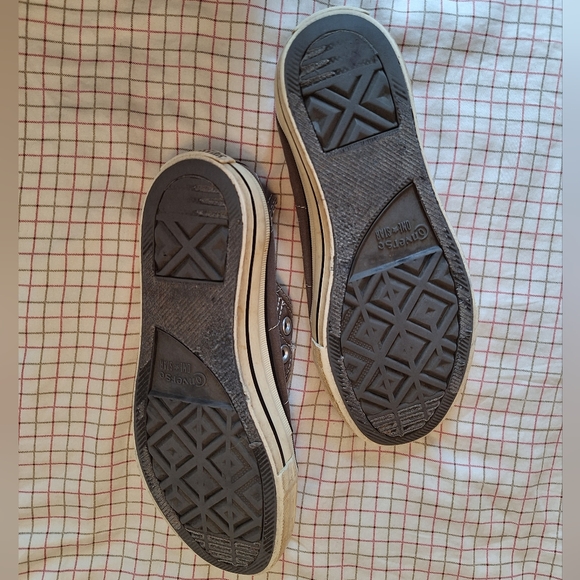 Converse One Star Slip-ons - Picture 2 of 3